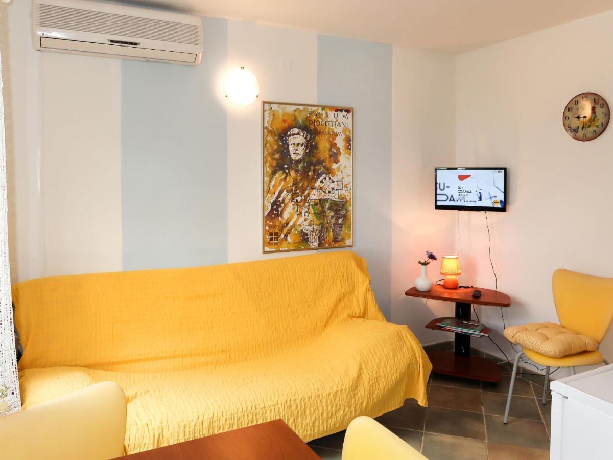 Holiday Home Garden Apartment - Brc650 By Interhome ซูมาร์ติน ภายนอก รูปภาพ